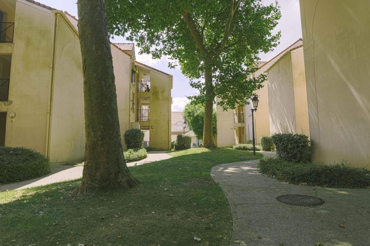 מאני-לה-הונגרה Luka'S Charming Apartment Near Disneyland מראה חיצוני תמונה